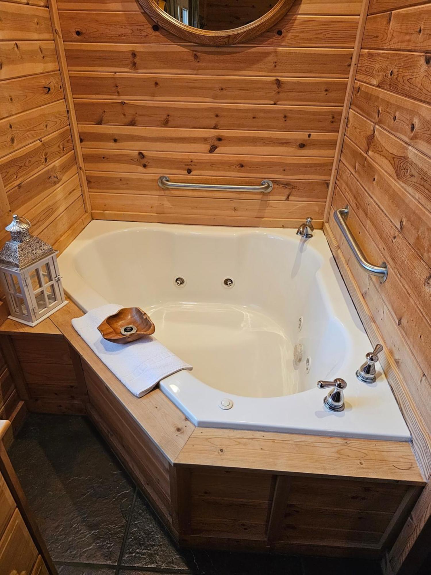 5 Min To Beaver Lake-King Bed-Fire Pit-Jetted Tub #4 Eureka Springs Kültér fotó